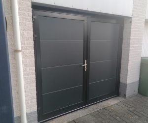 Verkoopgaragedeuren 02 1920
